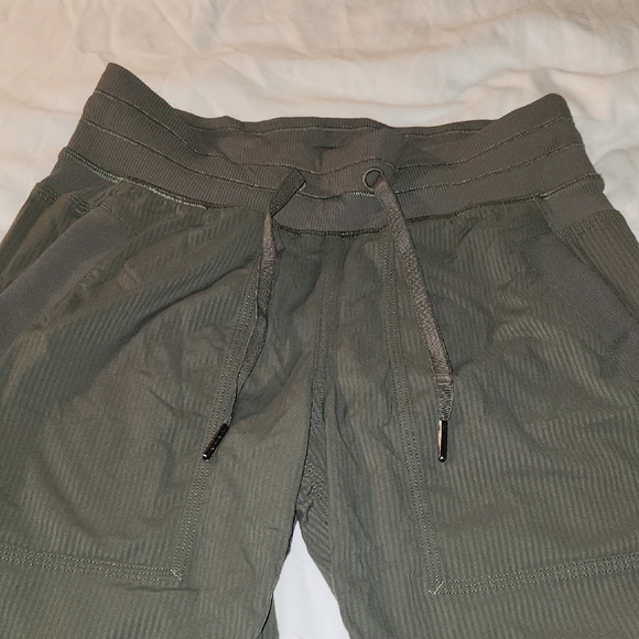 Green Lululemon Yoga Pants - Picture 4 of 7